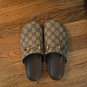 Gucci Beige and Gold Horsebit Slip-On Shoes